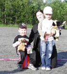 Lapsi ja lelukoira: molemmat voittajat